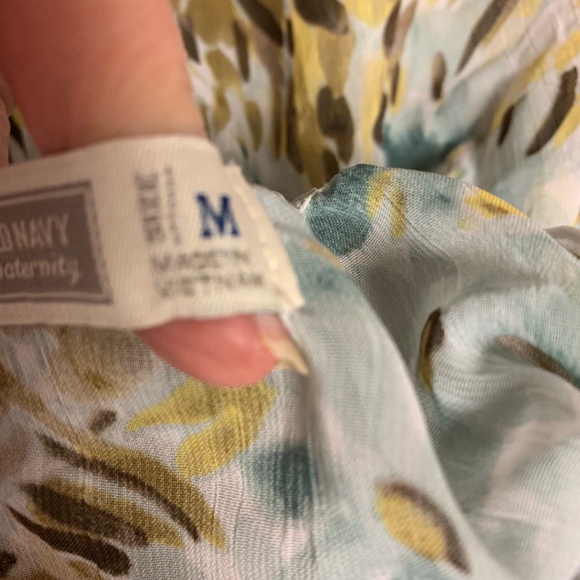 Old Navy Blouse Maternity SZ M Sheer Blue Floral  Feminine Delicate  Bohemian - Picture 5 of 10